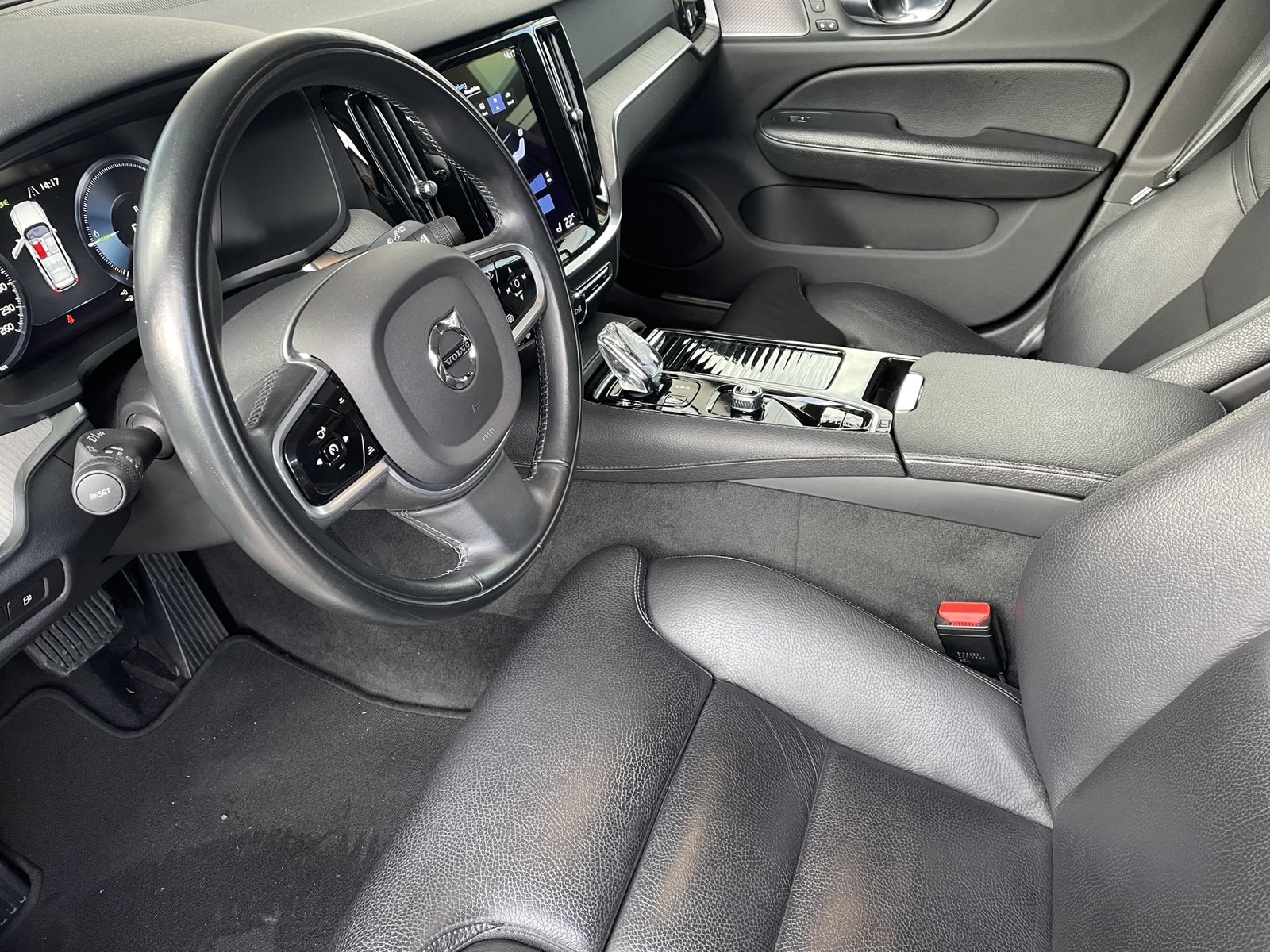 VOLVO V60 2.0 T6 TE Inscription eAWD, Hybride Intégral Essence/Électricité, Occasion / Utilisé, Automatique - 4