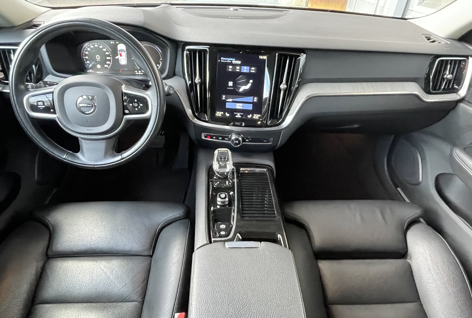 VOLVO V60 2.0 T6 TE Inscription eAWD, Hybride Intégral Essence/Électricité, Occasion / Utilisé, Automatique - 6
