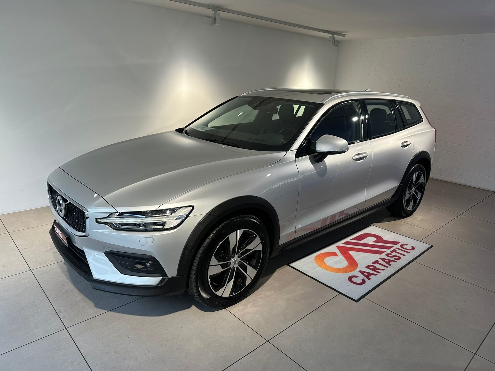 VOLVO V60 CC B4 Core AWD