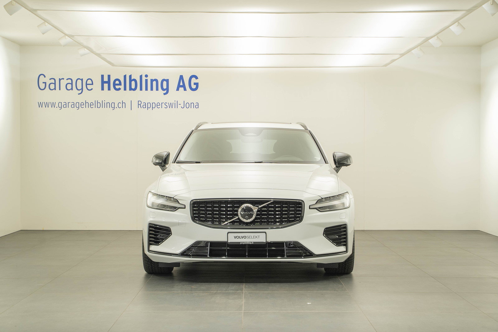 VOLVO V60 2.0 T8 TE Ultra Dark for Business eAWD, Plug-in-Hybrid Benzin/Elektro, Occasion / Gebraucht, Automatik - 2