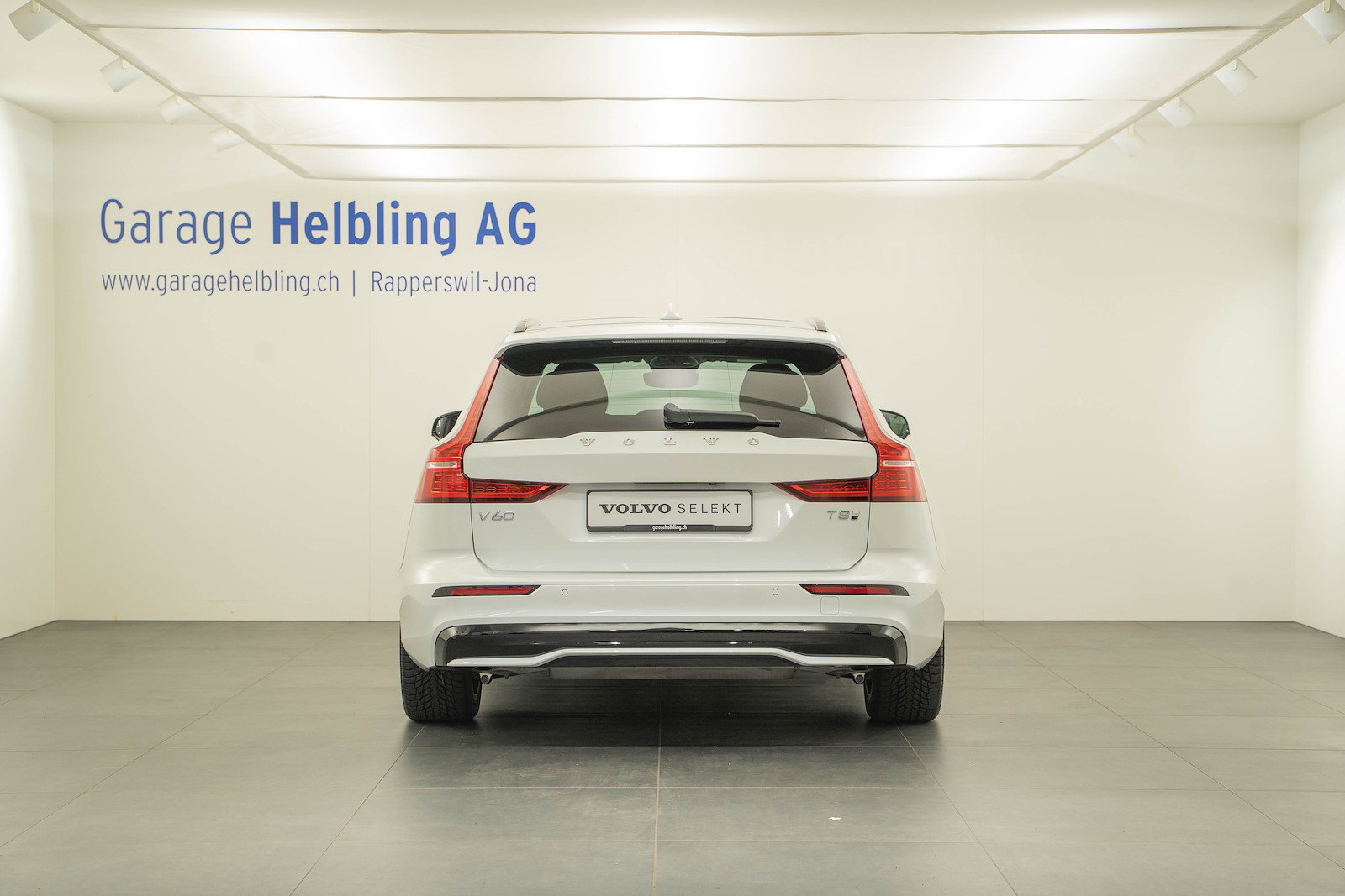 VOLVO V60 2.0 T8 TE Ultra Dark for Business eAWD, Plug-in-Hybrid Benzin/Elektro, Occasion / Gebraucht, Automatik - 4