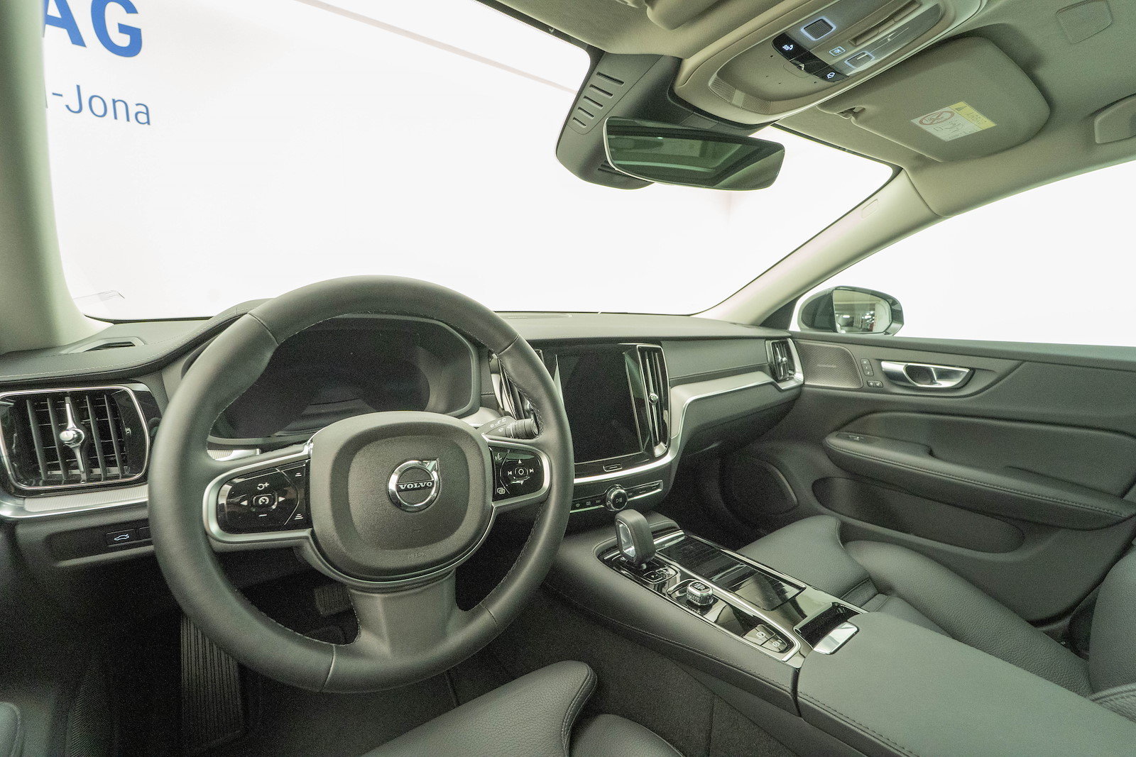 VOLVO V60 2.0 T8 TE Ultra Dark for Business eAWD, Plug-in-Hybrid Benzin/Elektro, Occasion / Gebraucht, Automatik - 7