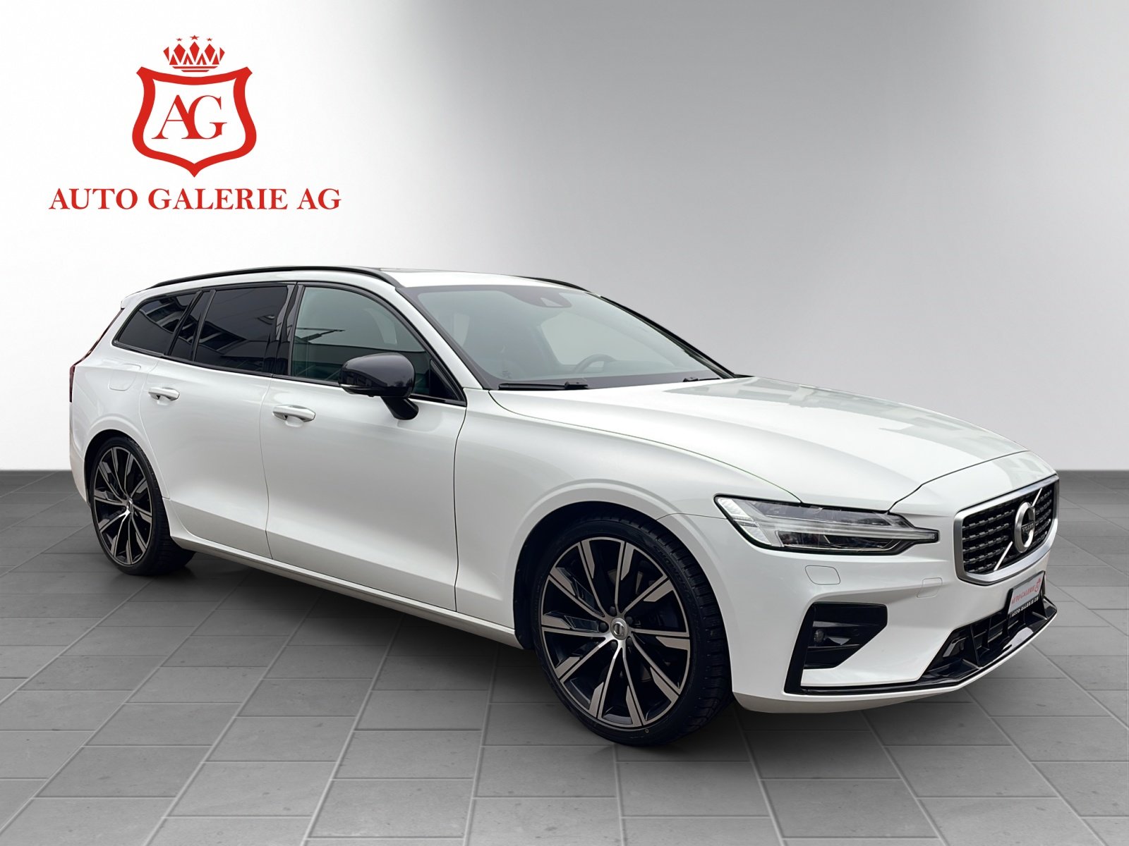 VOLVO V60 T6 AWD R-Design Geartronic, Petrol, Second hand / Used, Automatic - 7