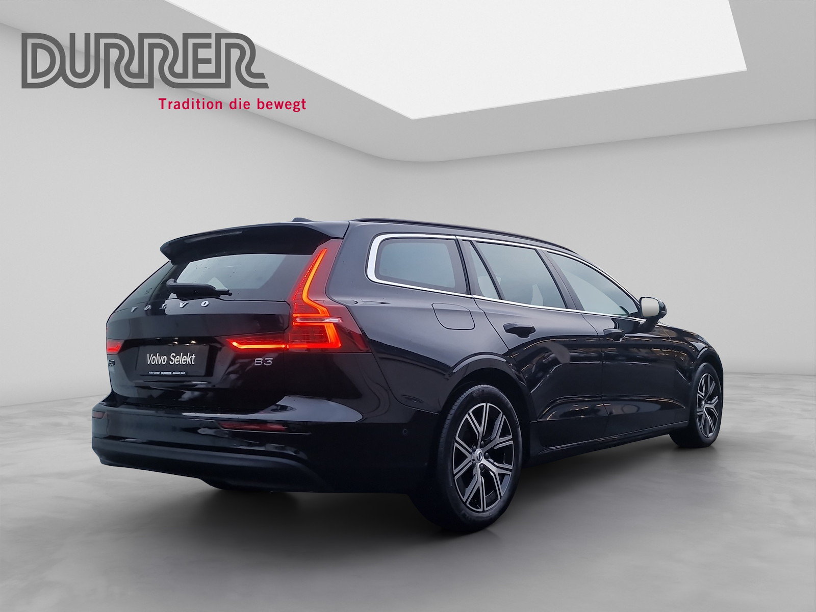 VOLVO V60 2.0 B3 Core, Hybride Léger Essence/Électricité, Occasion / Utilisé, Automatique - 4