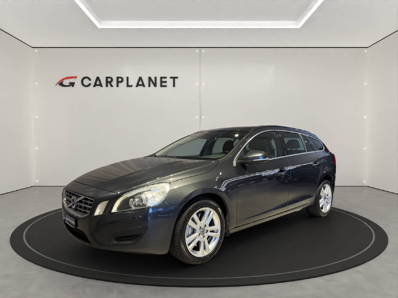 VOLVO V60 2.4 D4 Momentum AWD
