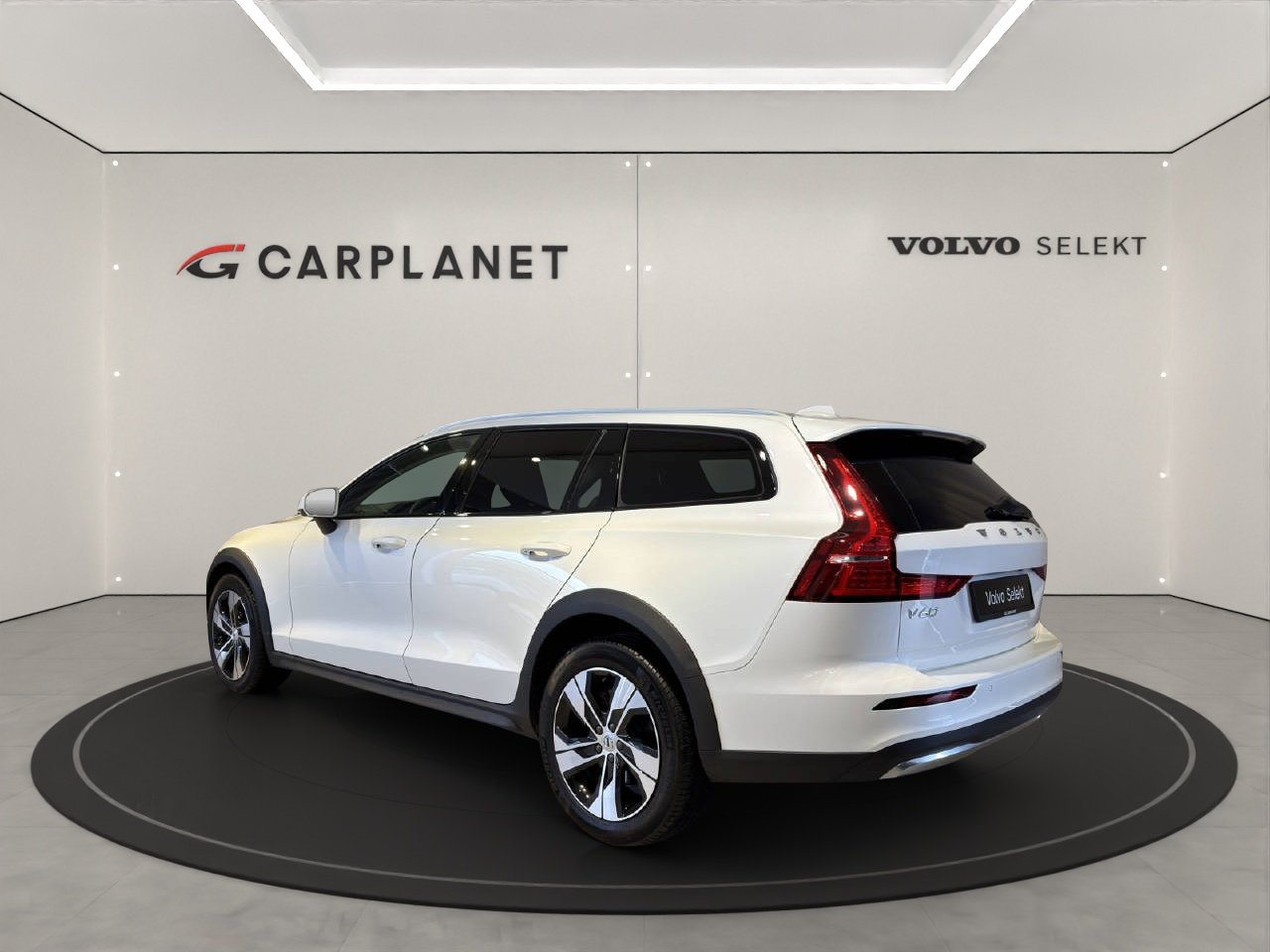 VOLVO V60 Cross Country 2.0 B4 Plus AWD, Mild-Hybrid Diesel/Elektro, Occasion / Gebraucht, Automatik - 3