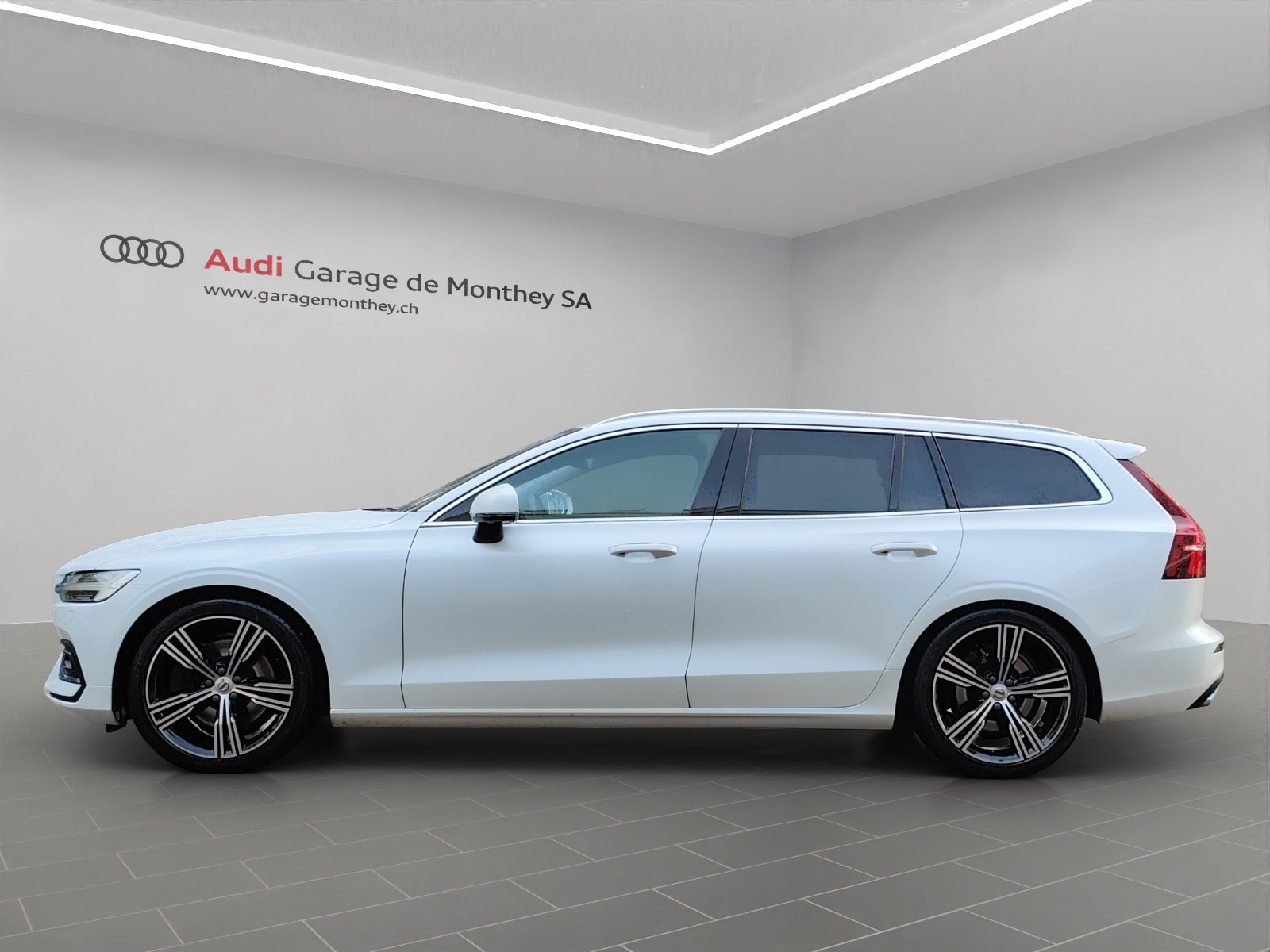 VOLVO V60 T6 AWD Inscription Geartronic, Essence, Occasion / Utilisé, Automatique - 2