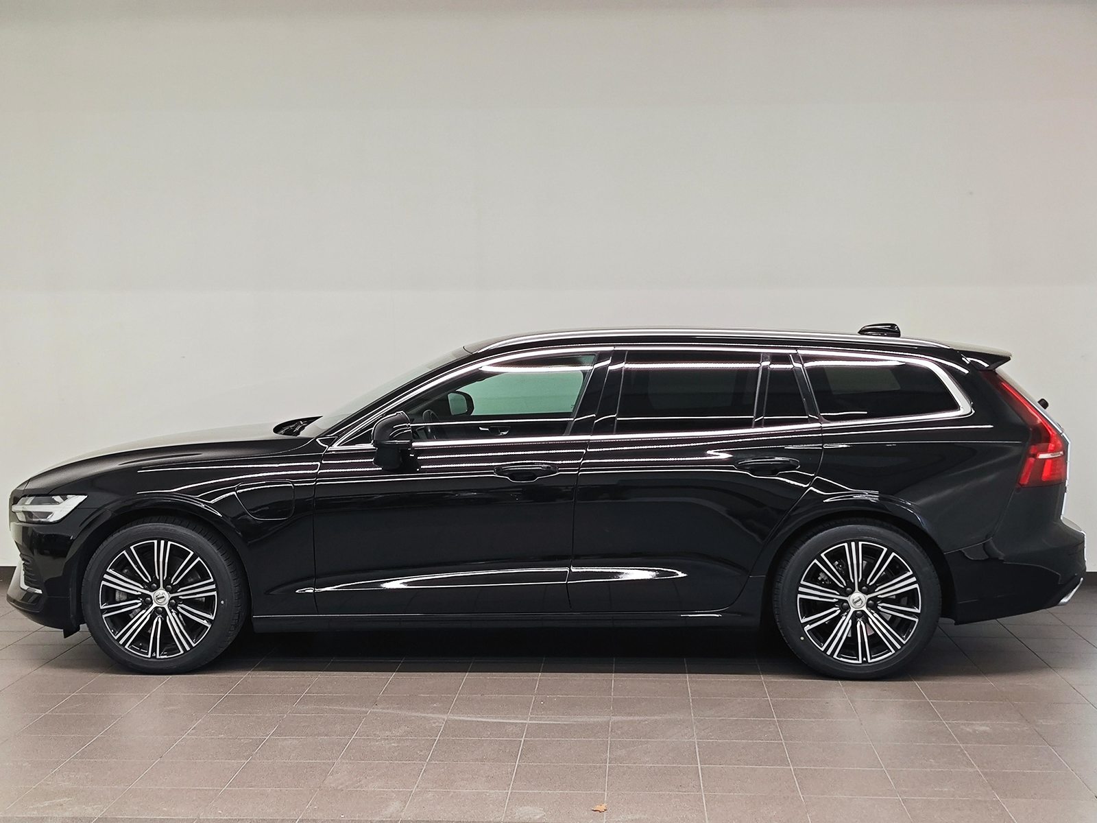 VOLVO V60 2.0 T6 TE Inscription eAWD - Gancio traino elettrico & P, Hybride Rechargeable Essence/Électricité, Occasion / Utilisé, Automatique - 3