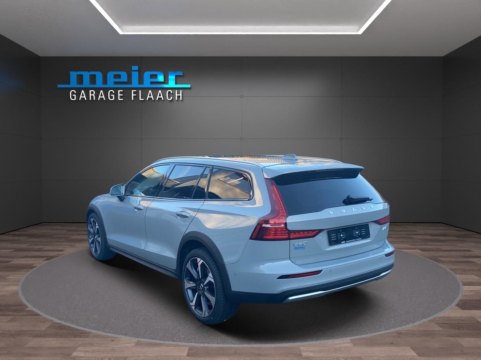 VOLVO V60 Cross Country 2.0 B5 Ultimate AWD, Hybride Leggero Benzina/Elettrica, Occasioni / Usate, Automatico - 3