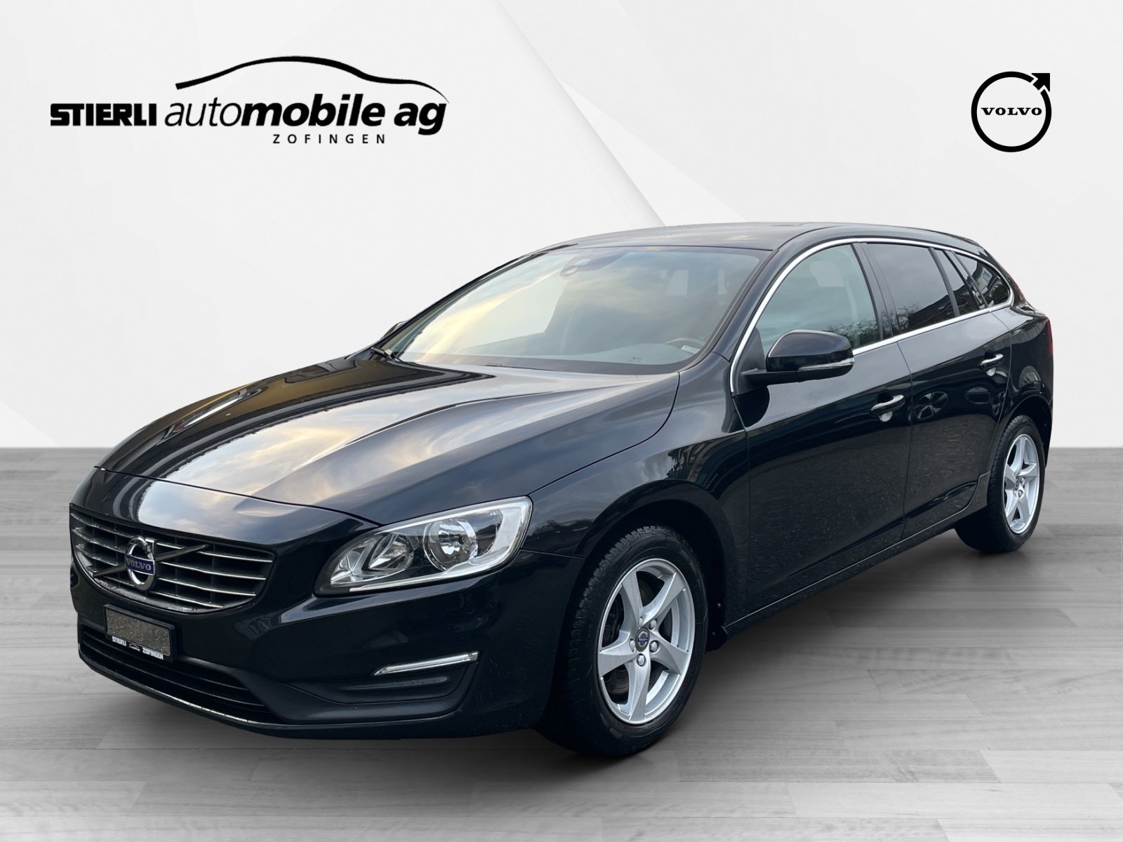 VOLVO V60 2.4 D5 Momentum AWD