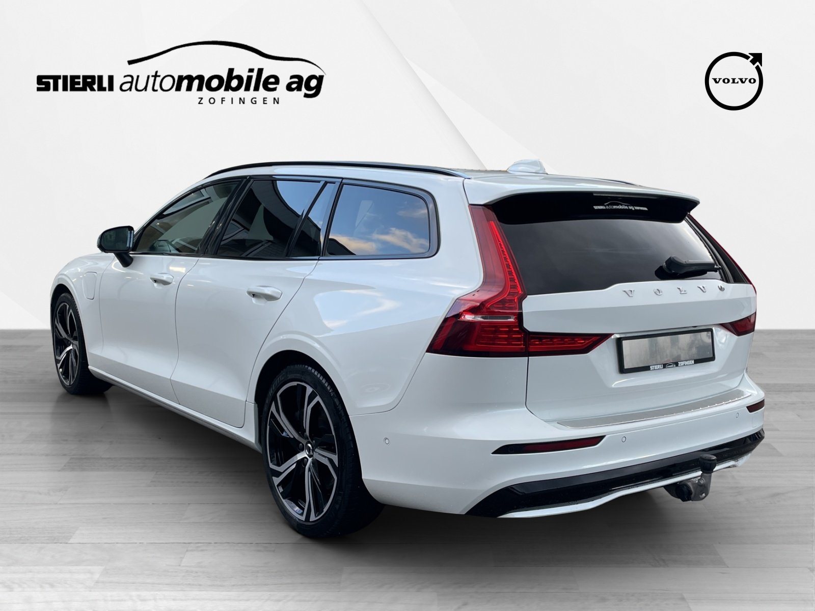 VOLVO V60 2.0 T6 TE Ultimate Dark eAWD, Plug-in-Hybrid Benzin/Elektro, Occasion / Gebraucht, Automatik - 7