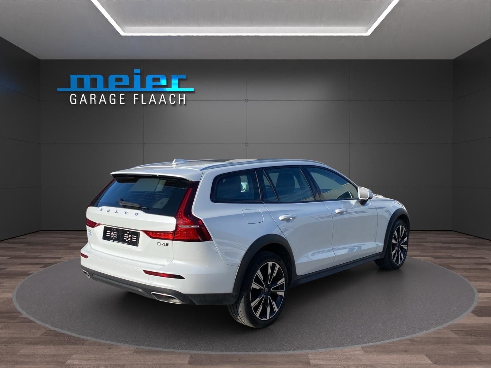 VOLVO V60 Cross Country 2.0 B4 Ultimate AWD, Mild-Hybrid Diesel/Elektro, Occasion / Gebraucht, Automatik - 5