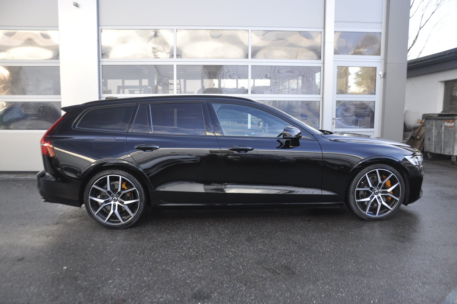 VOLVO V60 T8 eAWD Twin Engine Polestar Geartronic I Anhänge, Plug-in-Hybrid Benzin/Elektro, Occasion / Gebraucht, Automatik - 2