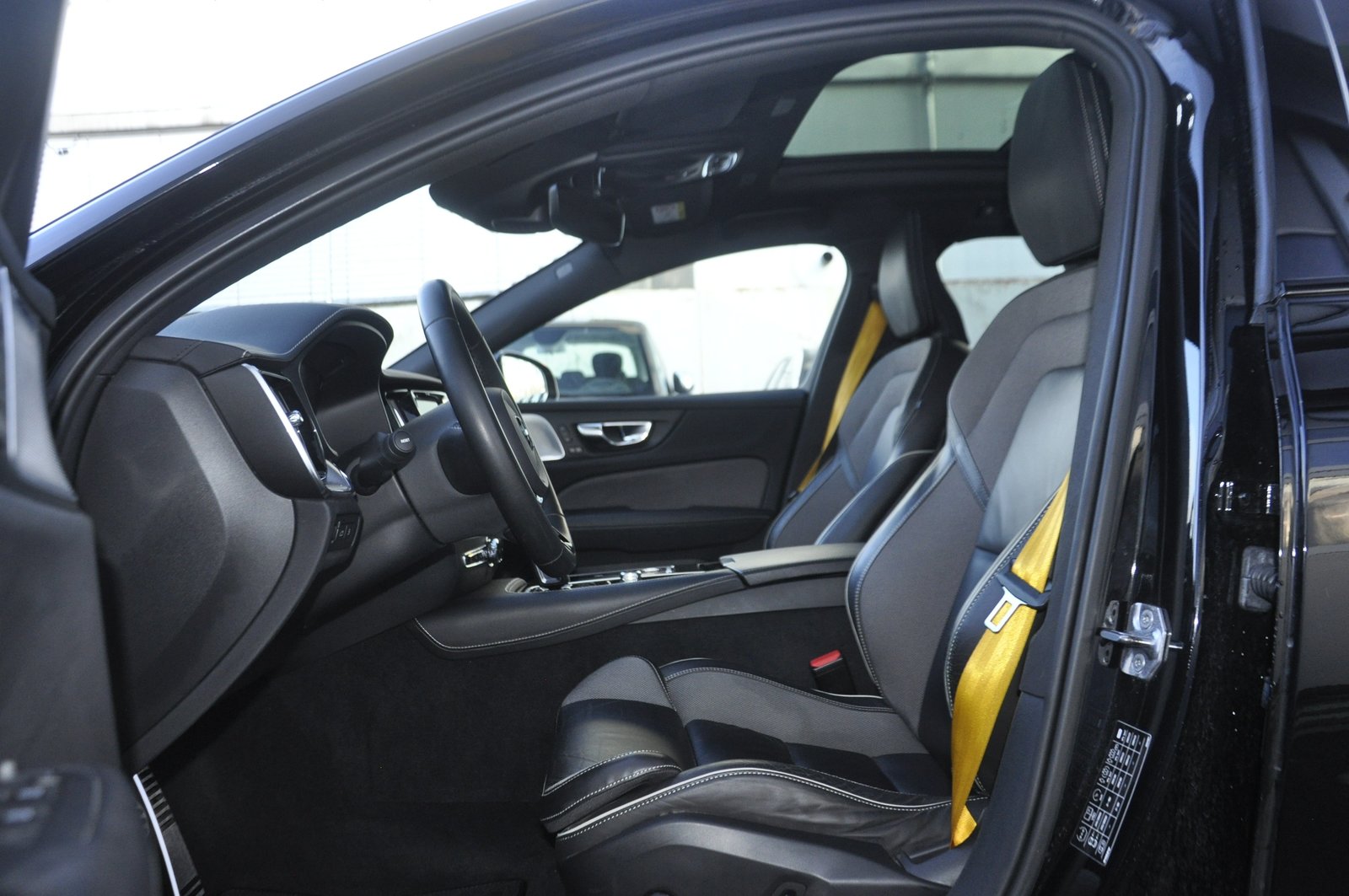 VOLVO V60 T8 eAWD Twin Engine Polestar Geartronic I Anhänge, Plug-in-Hybrid Benzin/Elektro, Occasion / Gebraucht, Automatik - 4