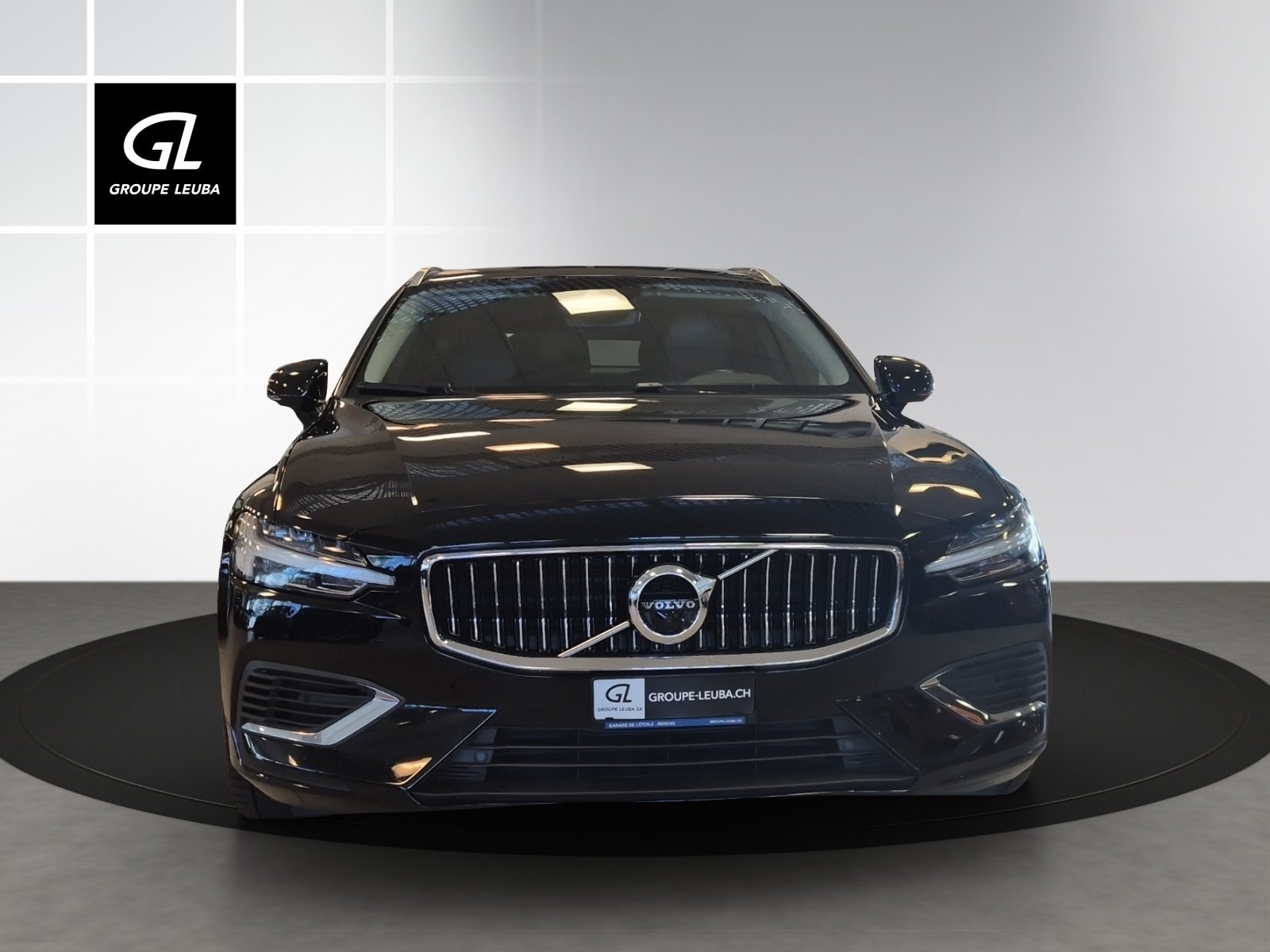 VOLVO V60 T6 eAWD Twin Engine Inscription Geartronic, Plug-in-Hybrid Benzin/Elektro, Occasion / Gebraucht, Automatik - 2