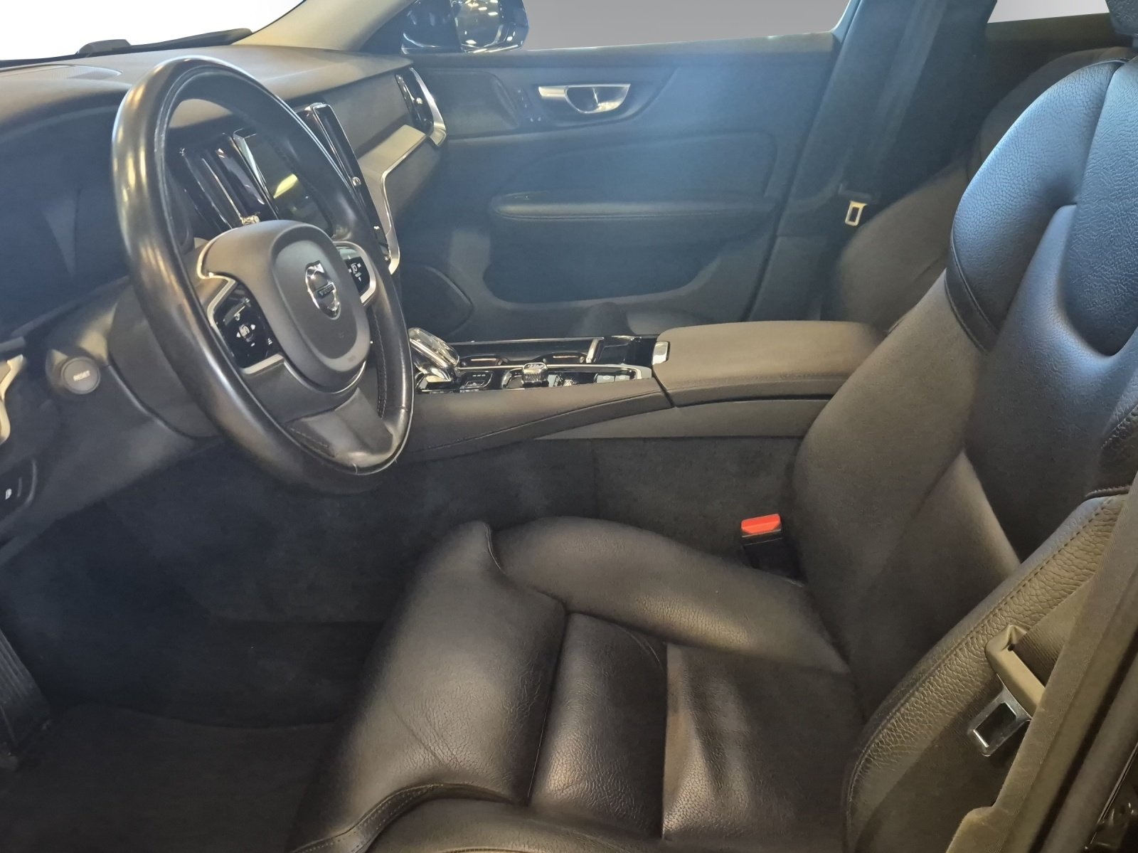 VOLVO V60 T6 eAWD Twin Engine Inscription Geartronic, Plug-in-Hybrid Benzin/Elektro, Occasion / Gebraucht, Automatik - 7