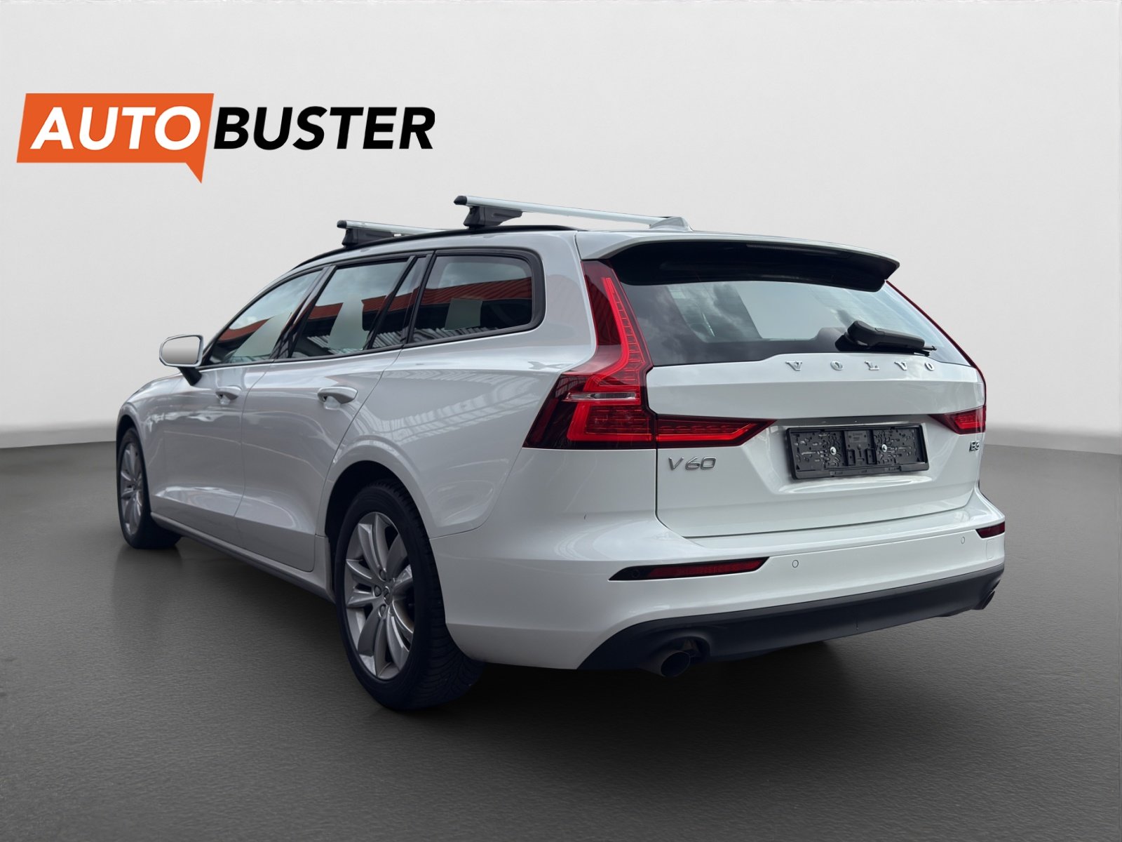 VOLVO V60 B3 Benzin Mild Hybrid Momentum Light Geartronic, Mild-Hybrid Petrol/Electric, Second hand / Used, Automatic - 3