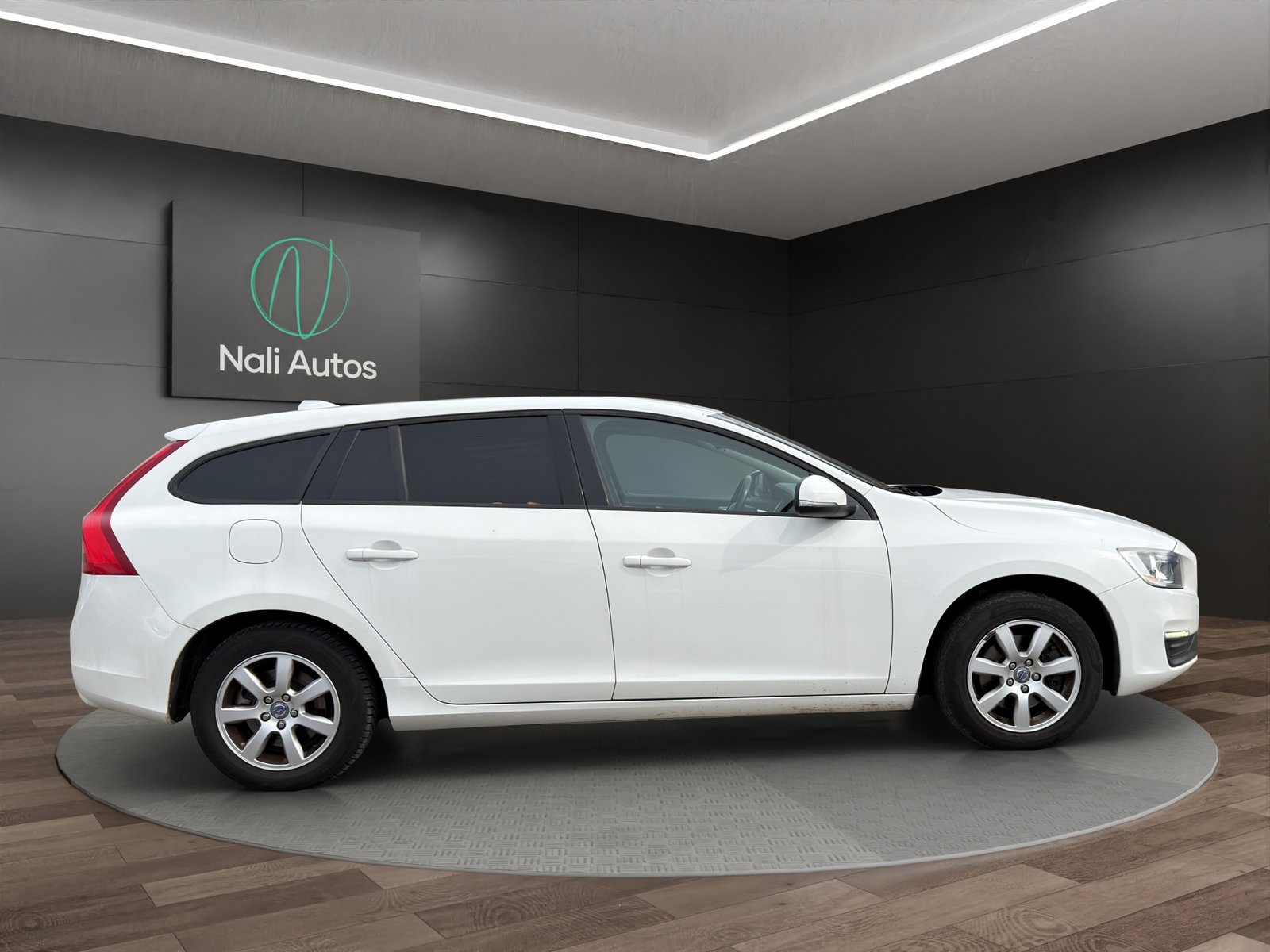 VOLVO V60 D2 Summum, Diesel, Occasion / Utilisé, Manuelle - 3