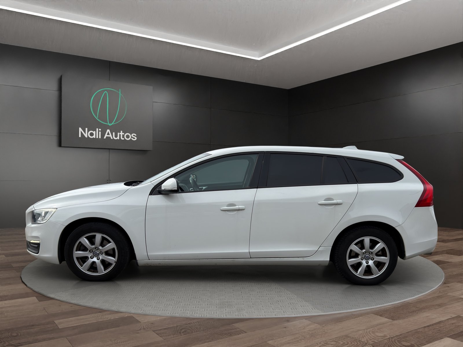 VOLVO V60 D2 Summum, Diesel, Occasion / Utilisé, Manuelle - 7