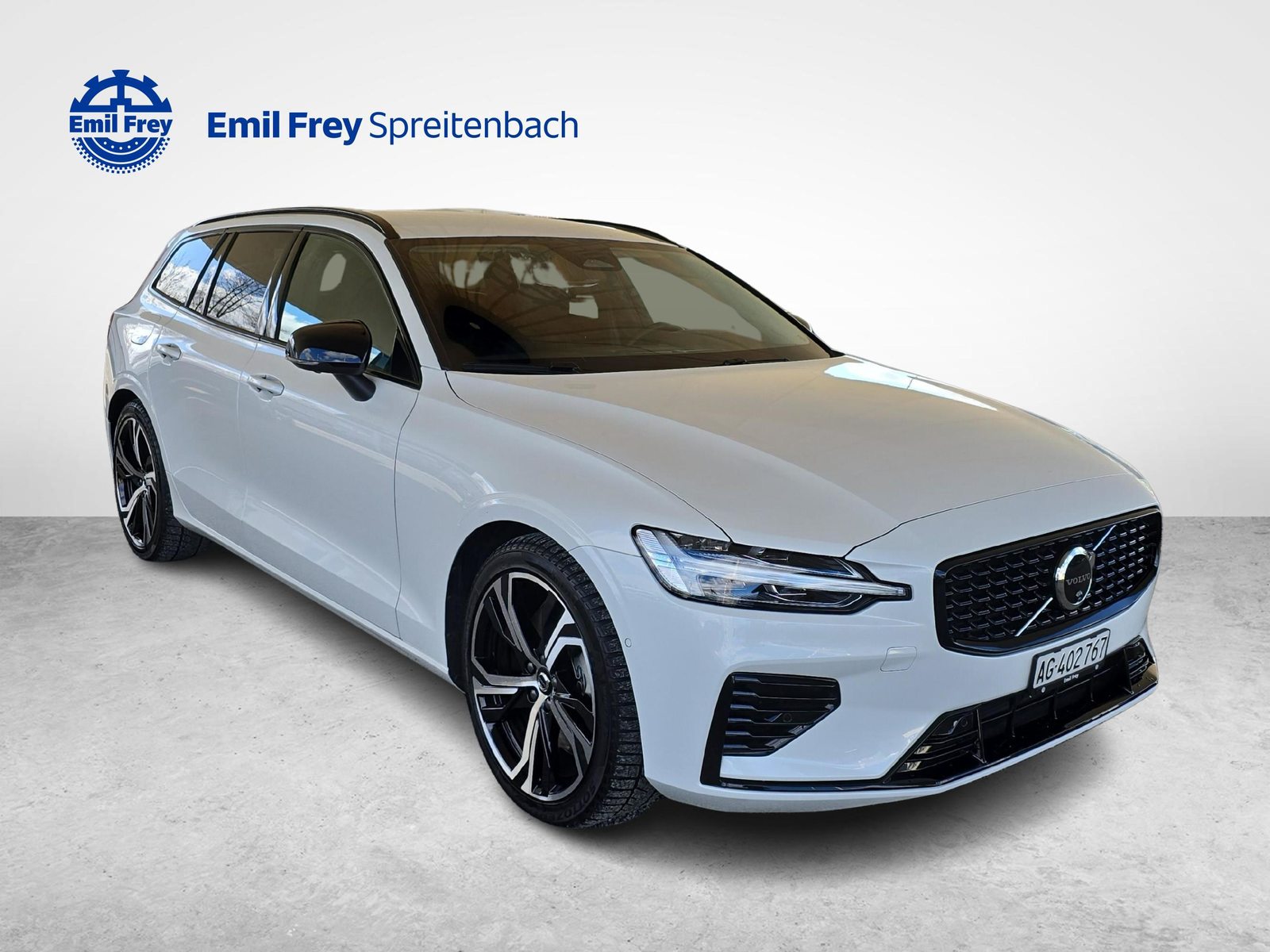 VOLVO V60 2.0 T6 TE Plus Dark eAWD / Jetzt mit attraktivem 1.9% Le, Hybride Rechargeable Essence/Électricité, Occasion / Utilisé, Automatique - 7