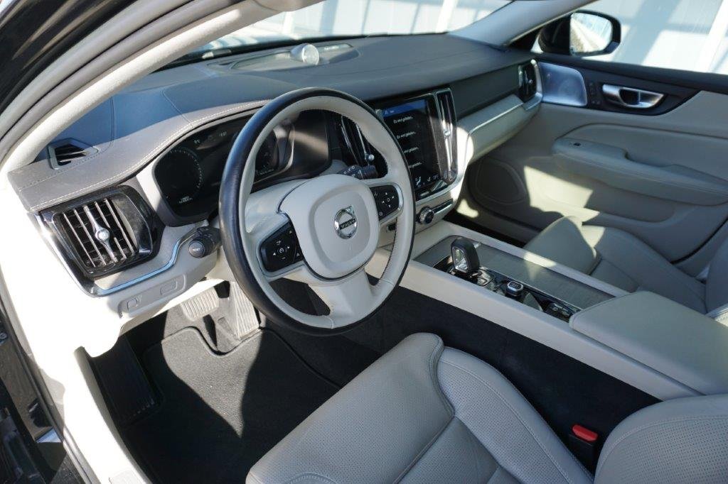 VOLVO V60 Cross Country 2.0 B4 AWD, Hybride Léger Diesel/Électricité, Occasion / Utilisé, Automatique - 5