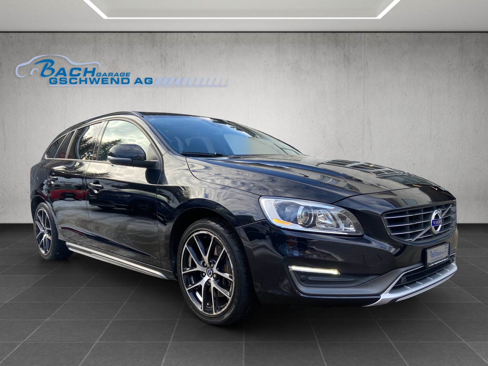 VOLVO V60 D4 AWD Family Edition Geartronic, Diesel, Occasioni / Usate, Automatico - 2