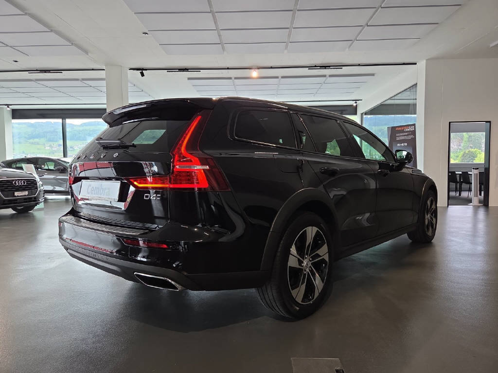 VOLVO V60 Cross Country 2.0 D4 AWD, Diesel, Occasioni / Usate, Automatico - 4