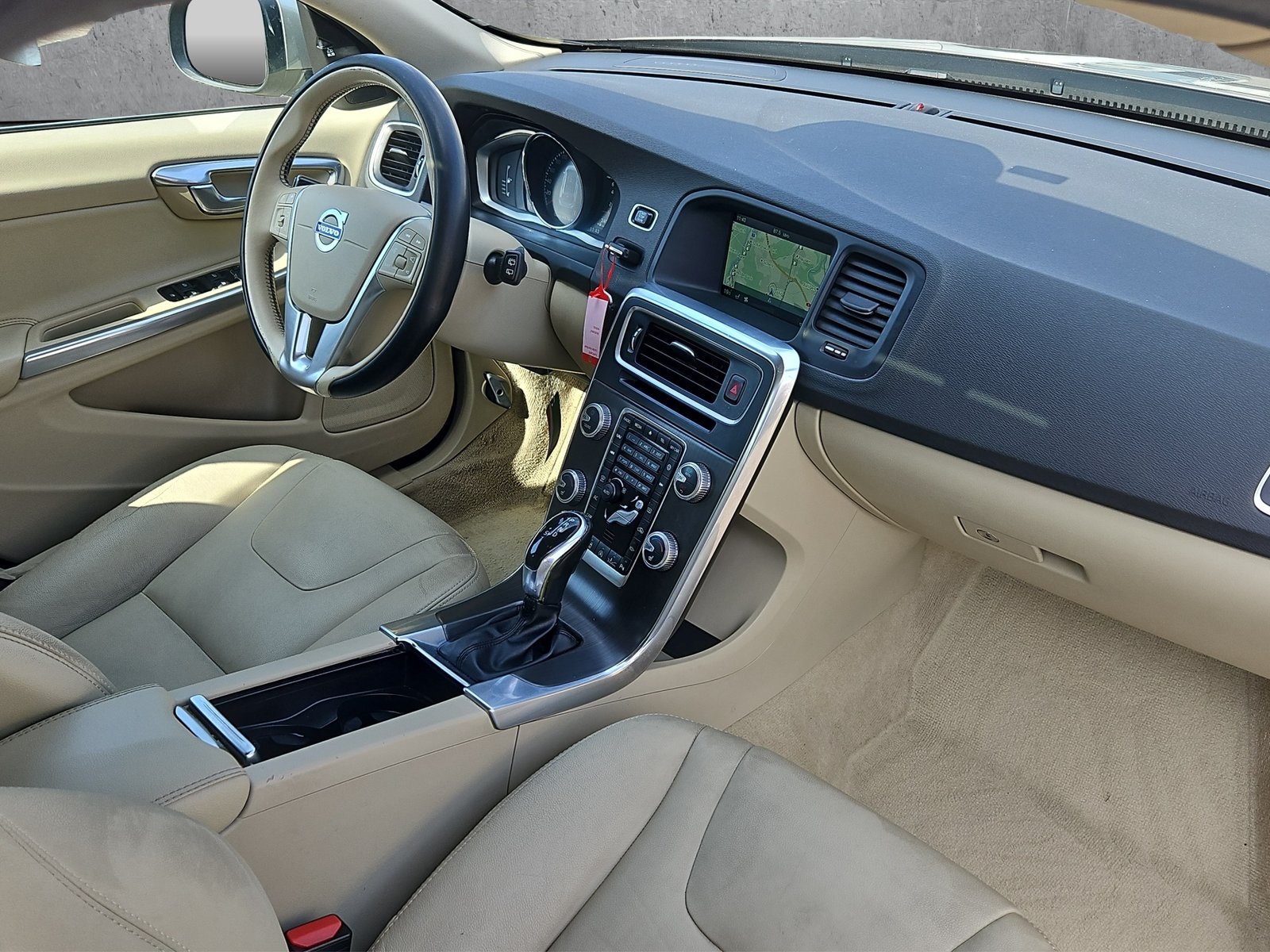 VOLVO V60 T5 Summum Geartronic, Benzin, Occasion / Gebraucht, Automatik - 7