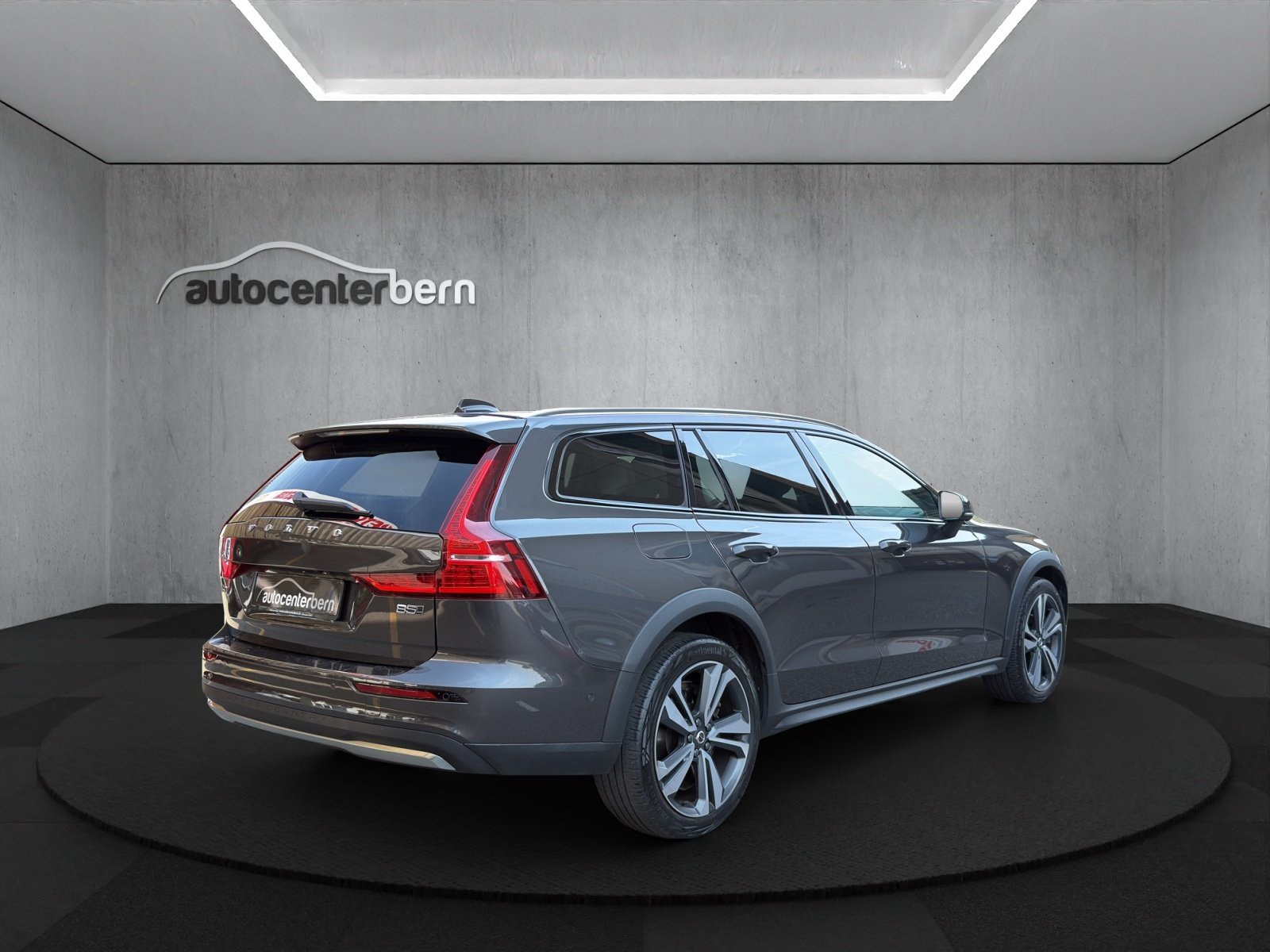 VOLVO V60 Cross Country B5 Mild Hybrid Ultimate AWD Geartron, Hybride Léger Essence/Électricité, Occasion / Utilisé, Automatique - 7