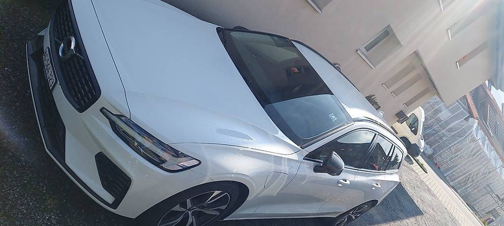VOLVO V60 2.0 T6 TE Inscription eAWD, Hybride Intégral Essence/Électricité, Occasion / Utilisé, Automatique - 3