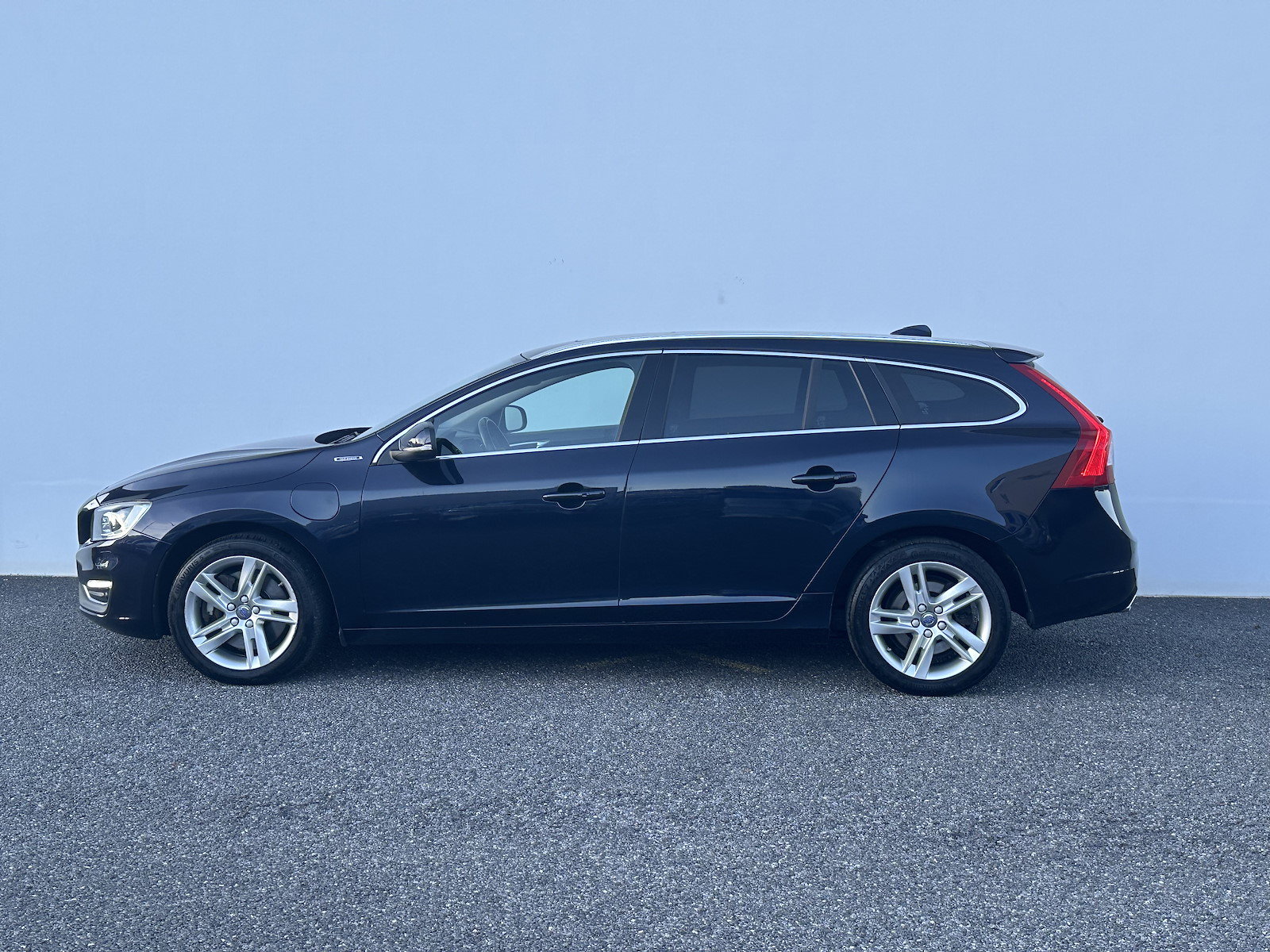 VOLVO V60 2.4 D6 TE Summum Pl.Hyb., Plug-in-Hybrid Diesel/Elektro, Occasion / Gebraucht, Automatik - 5