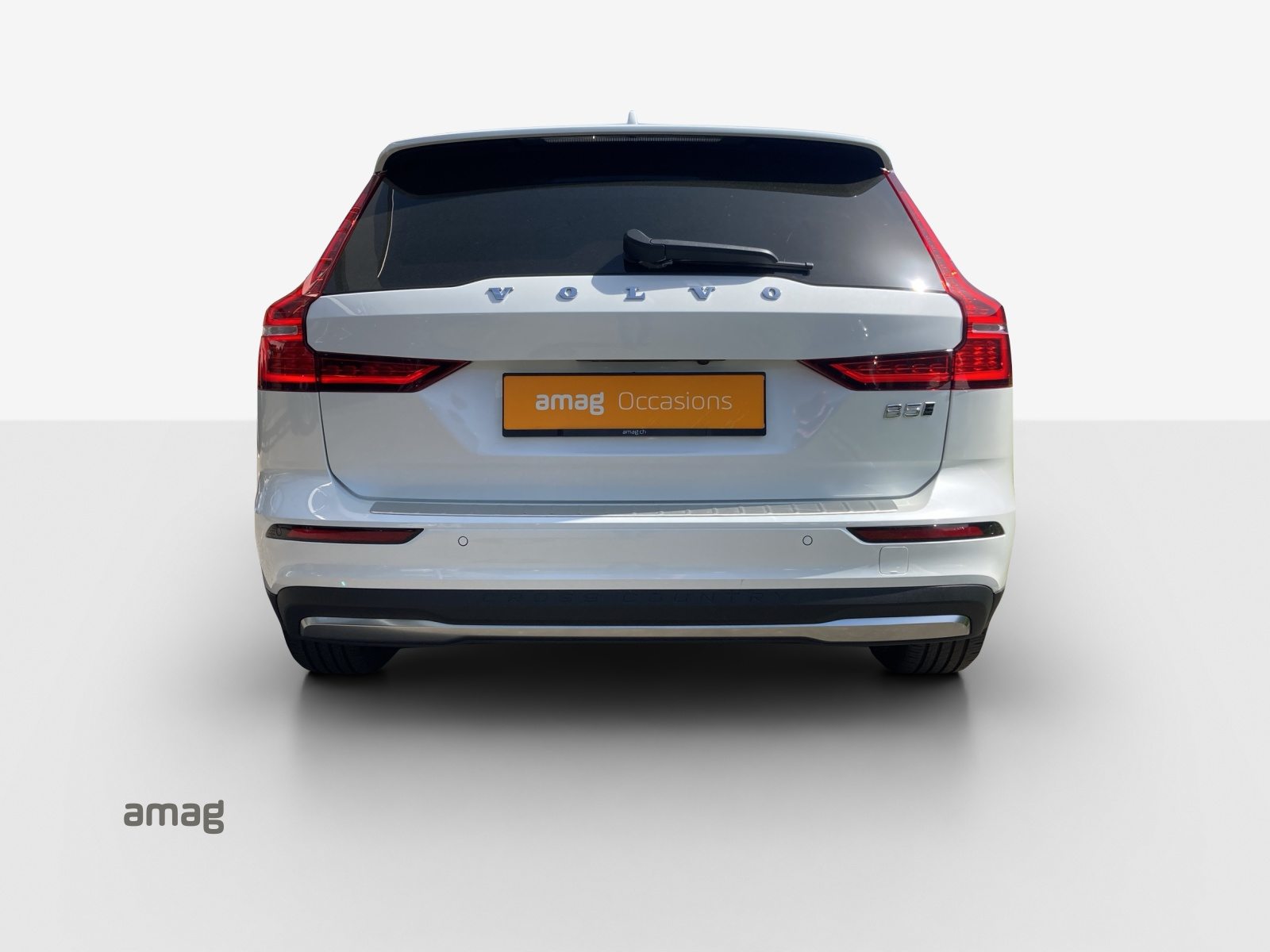 VOLVO V60 CC B5 Ultimate AWD, Petrol, Second hand / Used, Automatic - 4