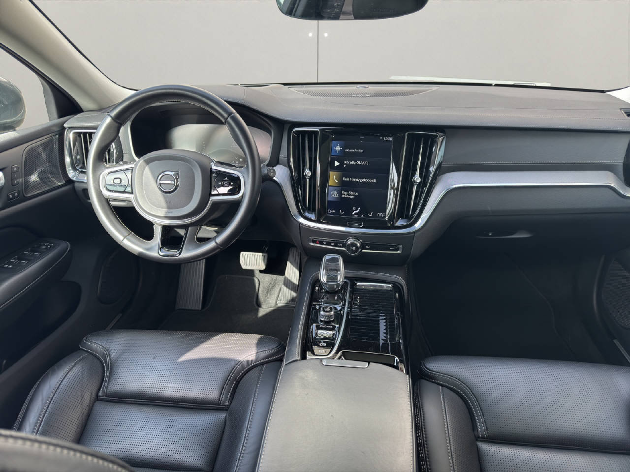 VOLVO V60 2.0 T8 TE Inscription eAWD, Plug-in-Hybrid Petrol/Electric, Second hand / Used, Automatic - 6