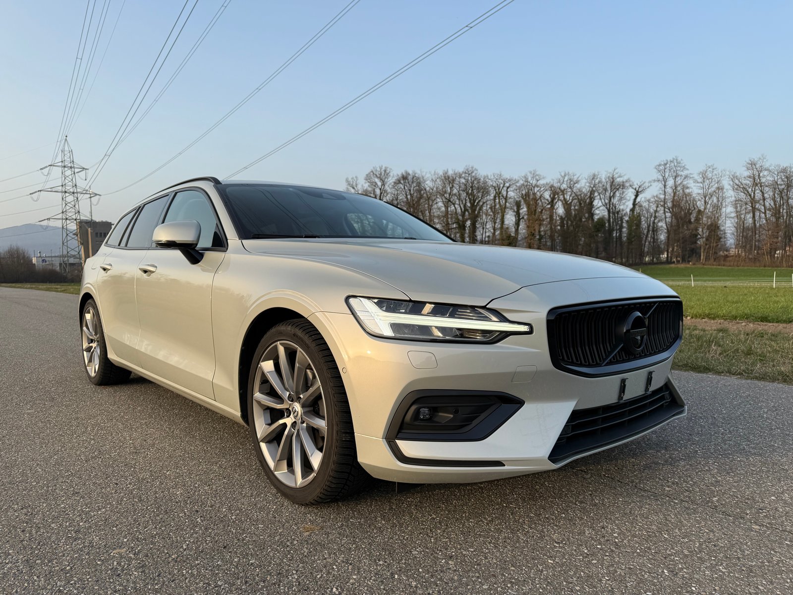 VOLVO V60 D4 Momentum Geartronic