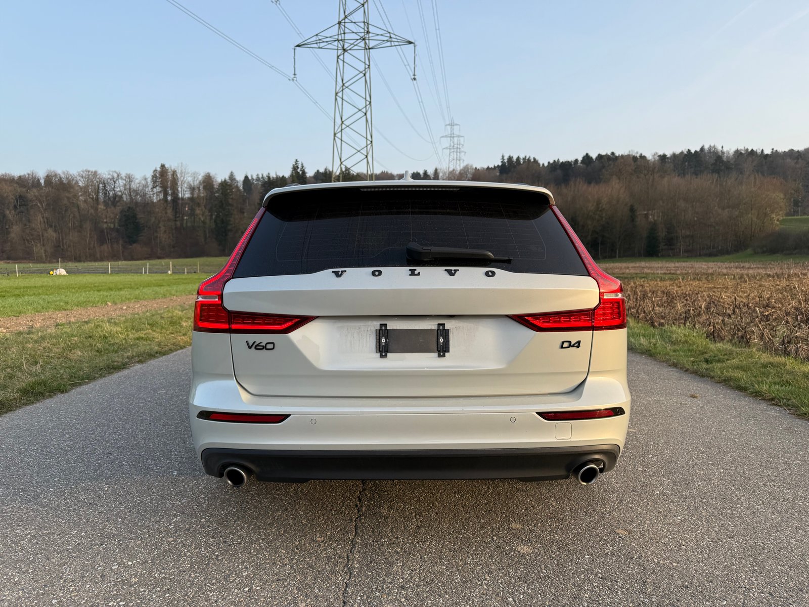 VOLVO V60 D4 Momentum Geartronic, Diesel, Occasion / Gebraucht, Automatik - 5