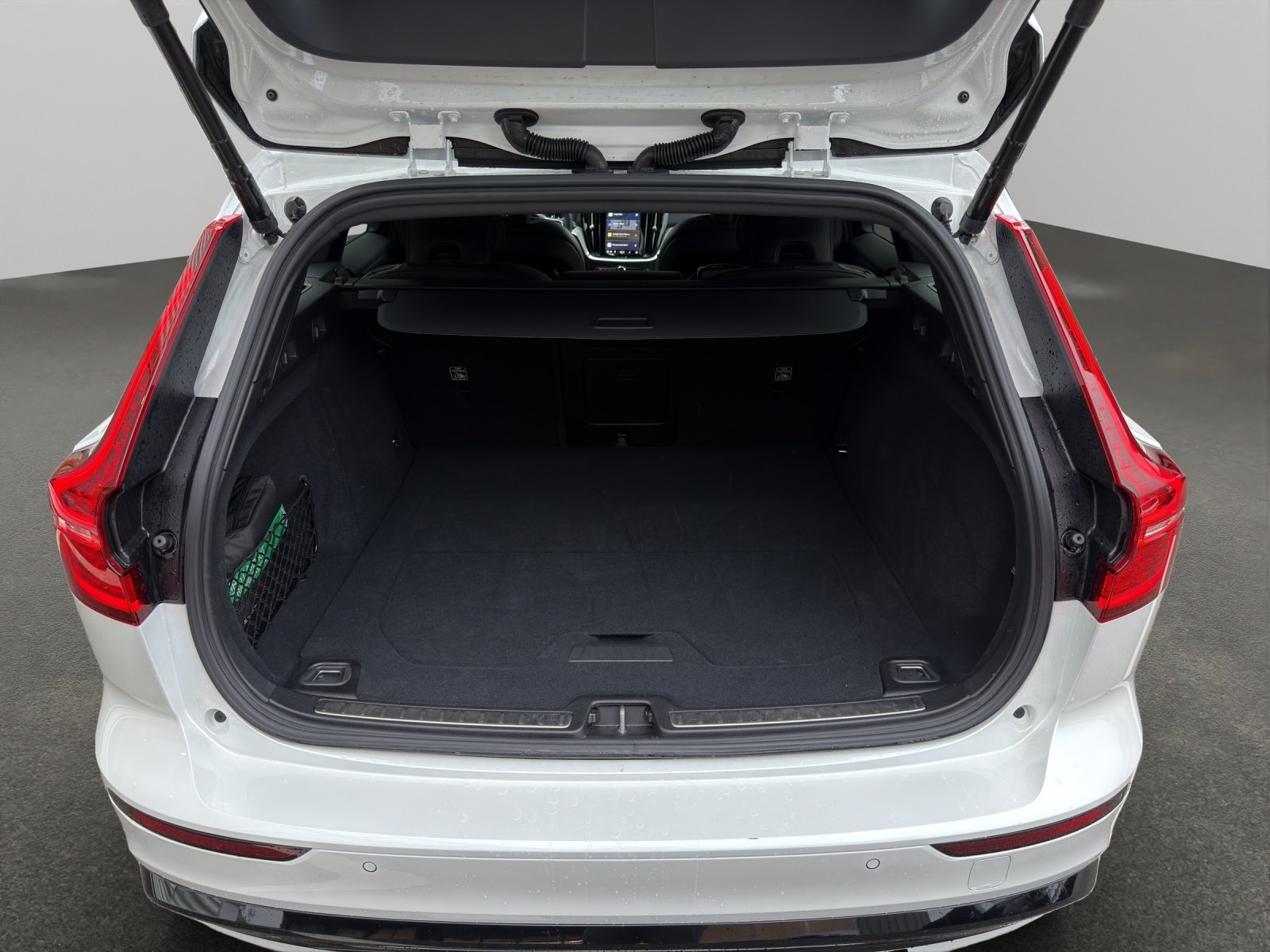 VOLVO V60 2.0 B4 Ultimate Dark, Hybride Integrale Benzina/Elettrica, Occasioni / Usate, Automatico - 6