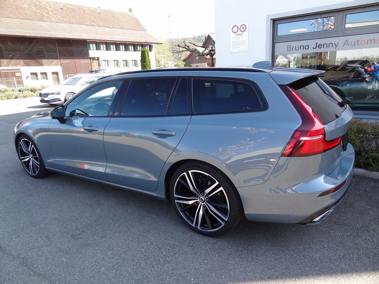 VOLVO V60 B4 Diesel Mild Hybrid *Plus Dark* Geartronic, Hybride Leggero Diesel/Elettrica, Occasioni / Usate, Automatico - 3