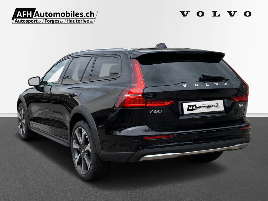 VOLVO V60 Cross Country 2.0 B5 Ultim, Hybride Léger Essence/Électricité, Occasion / Utilisé, Automatique - 3