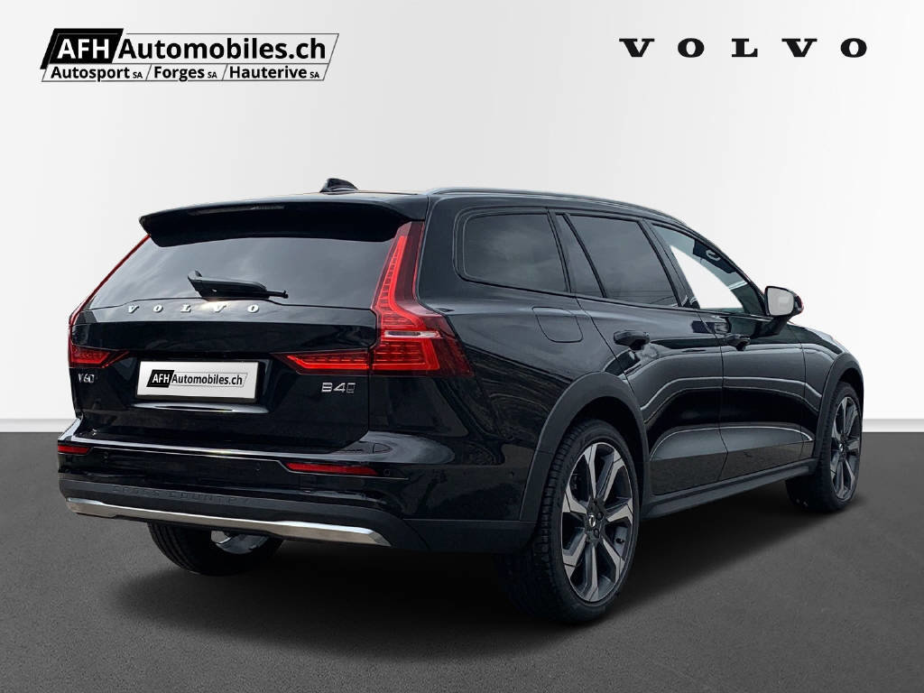 VOLVO V60 Cross Country 2.0 B5 Ultim, Hybride Léger Essence/Électricité, Occasion / Utilisé, Automatique - 5
