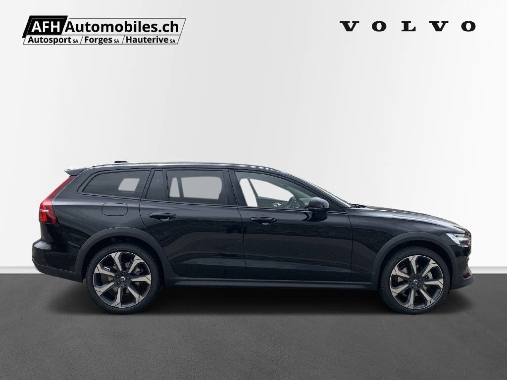VOLVO V60 Cross Country 2.0 B5 Ultim, Hybride Léger Essence/Électricité, Occasion / Utilisé, Automatique - 6