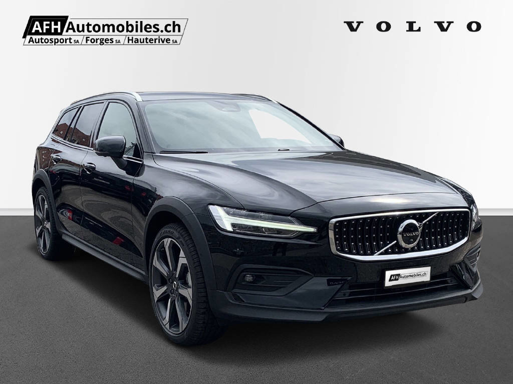 VOLVO V60 Cross Country 2.0 B5 Ultim, Hybride Léger Essence/Électricité, Occasion / Utilisé, Automatique - 7