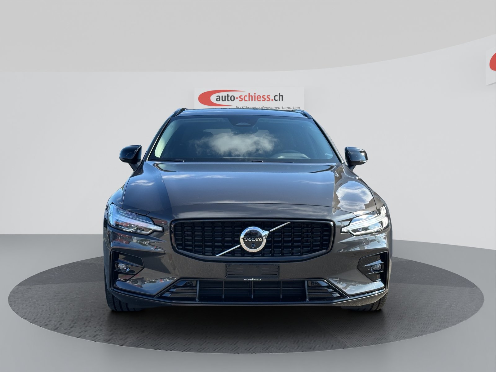 VOLVO V60 B4 Plus Dark DCT, Hybride Léger Essence/Électricité, Occasion / Utilisé, Automatique - 2