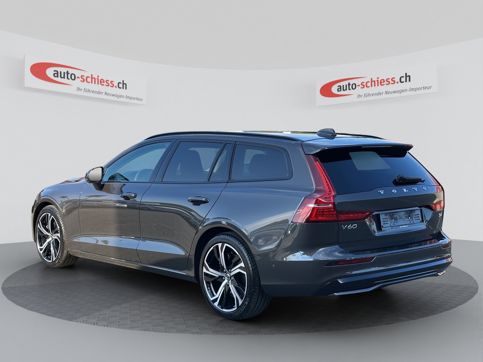 VOLVO V60 B4 Plus Dark DCT, Hybride Léger Essence/Électricité, Occasion / Utilisé, Automatique - 3