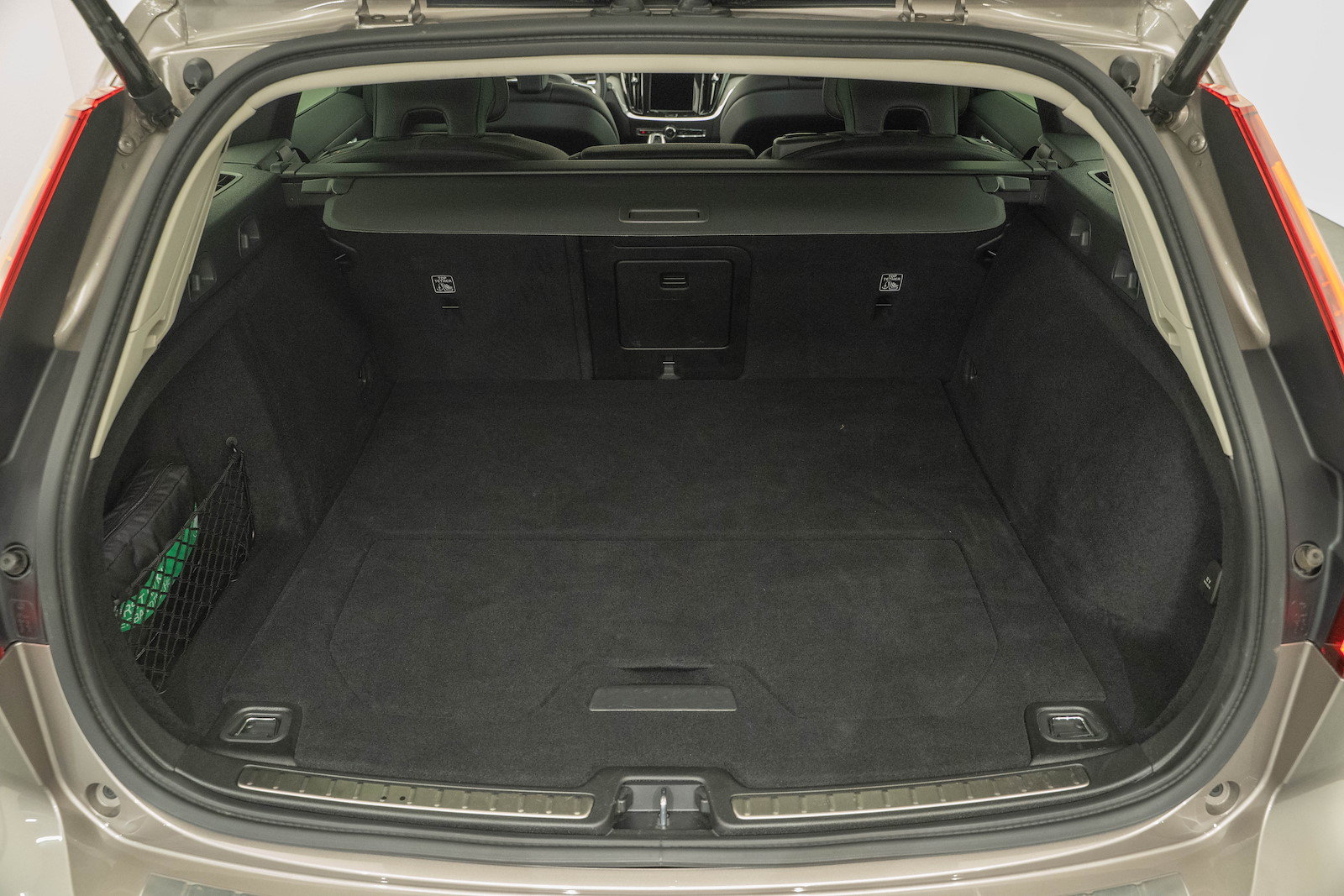 VOLVO V60 2.0 T6 TE Business eAWD, Plug-in-Hybrid Benzina/Elettrica, Occasioni / Usate, Automatico - 5