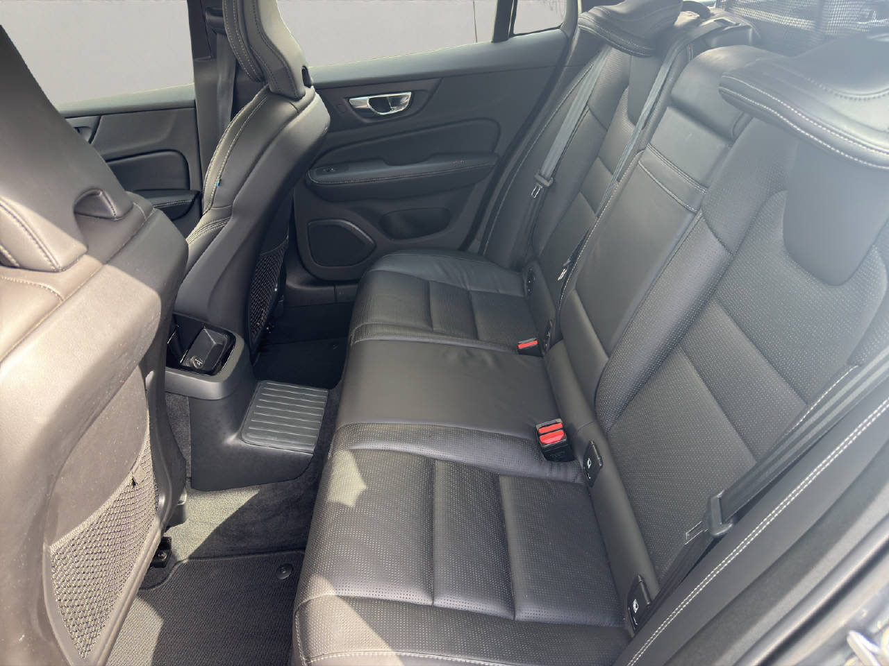 VOLVO V60 2.0 T8 TE Inscription eAWD, Benzina, Occasioni / Usate, Automatico - 5