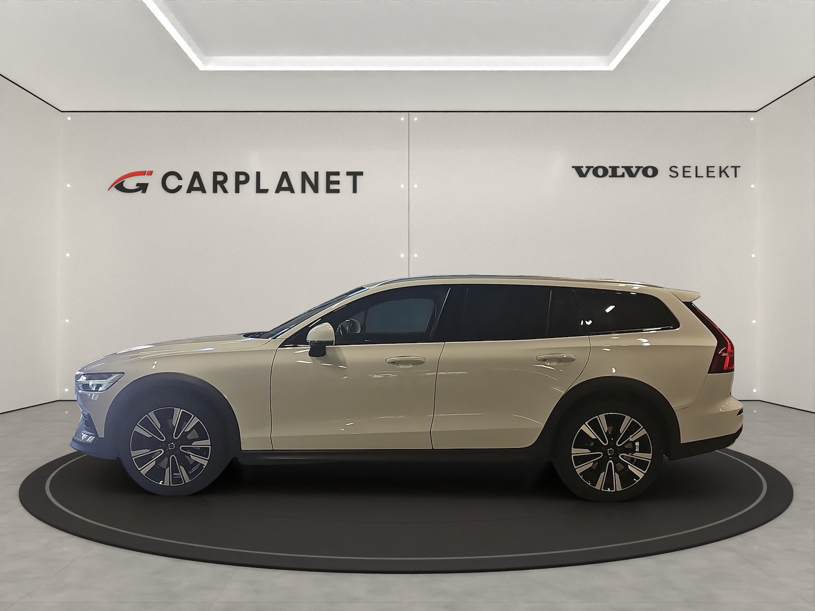 VOLVO V60 Cross Country 2.0 D4 AWD, Diesel, Occasion / Gebraucht, Automatik - 3