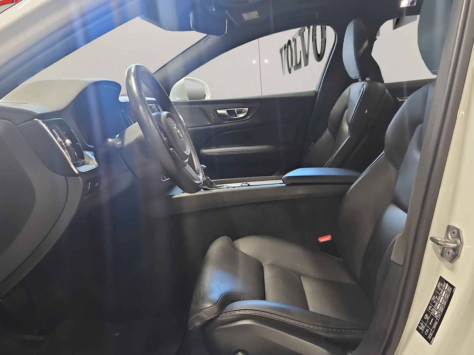 VOLVO V60 Cross Country 2.0 D4 AWD, Diesel, Occasion / Gebraucht, Automatik - 7