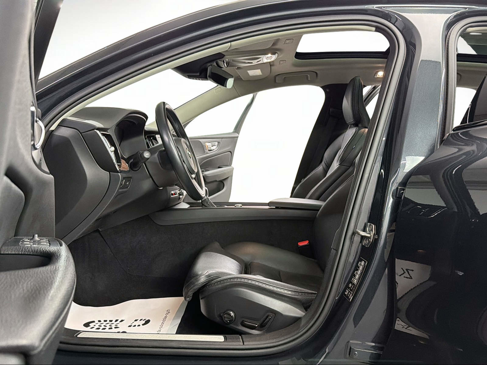 VOLVO V60 Cross Country D4 190PS SAVILE GREY AWD Geartronic, Diesel, Occasion / Gebraucht, Automatik - 6
