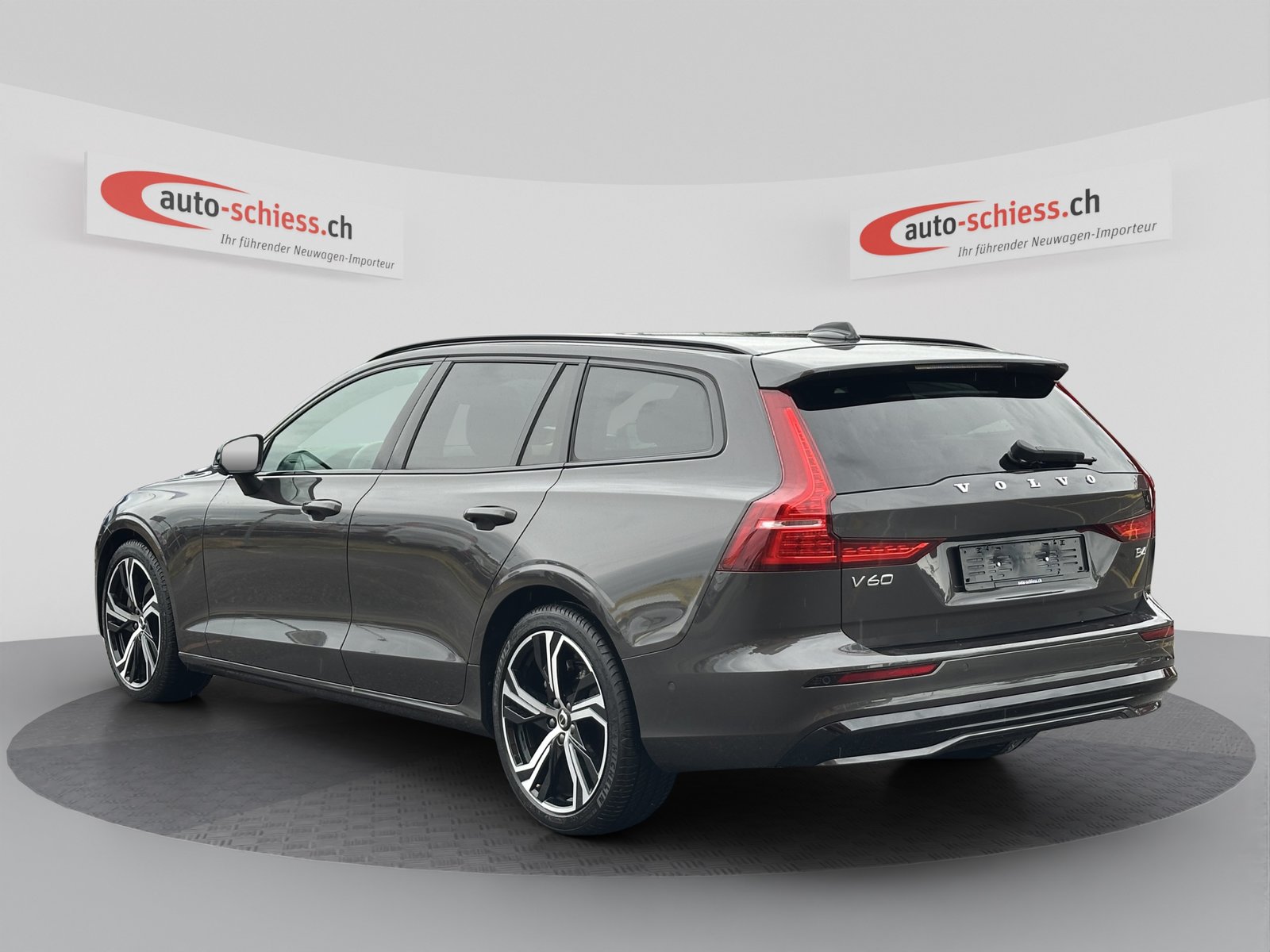 VOLVO V60 B4 Plus Dark DCT, Hybride Leggero Benzina/Elettrica, Occasioni / Usate, Automatico - 3