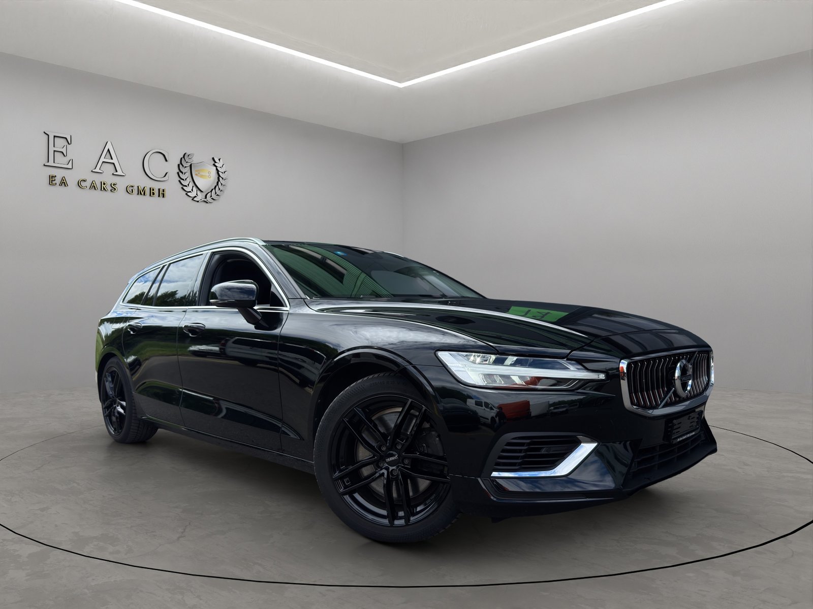 VOLVO V60 T6 eAWD Twin Engine Inscription Geartronic, Hybride Rechargeable Essence/Électricité, Occasion / Utilisé, Automatique - 7